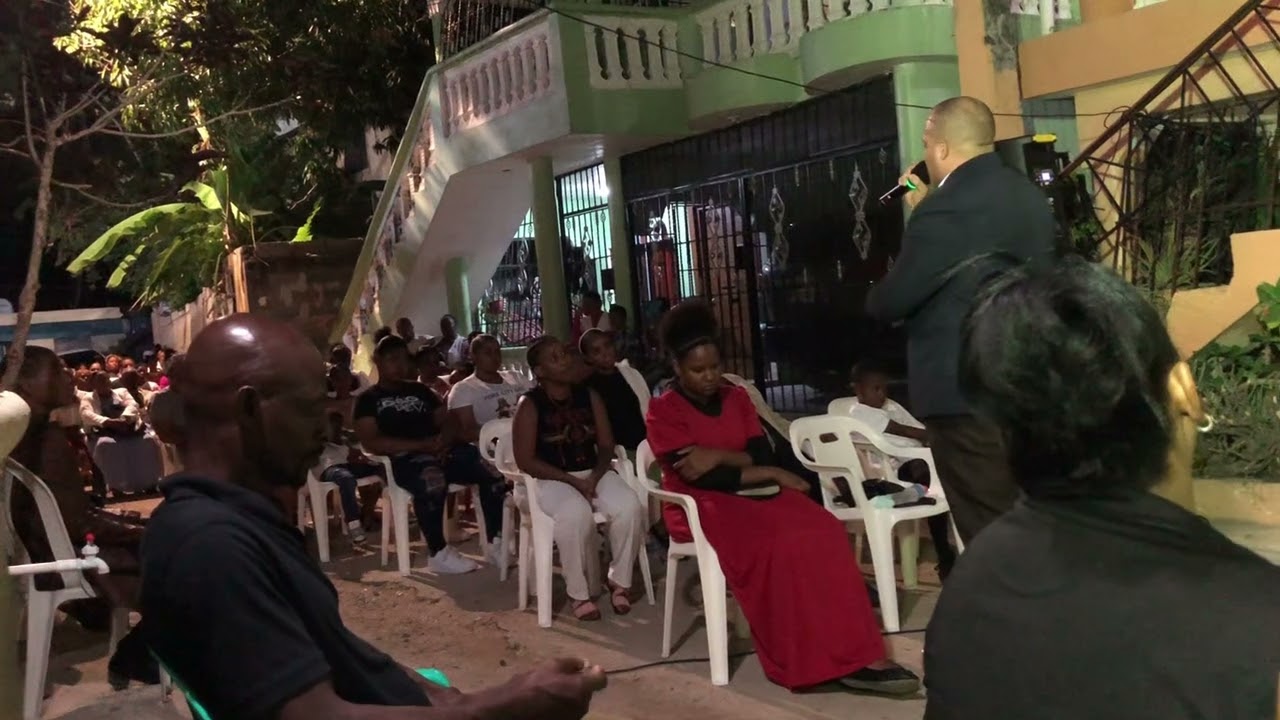 Esposo de versaline nival abla sobre Tolentino. El del gorrito tv 