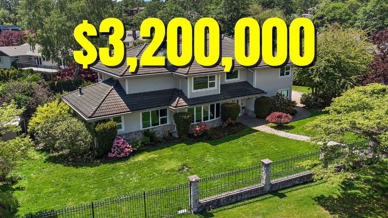 Your Dream Home in Oak Bay Let RobinVicRealtor take you on a Tour