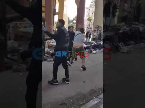 Θεσσαλονίκη: Άγριο ξύλο μεταξύ αλλοδαπών στην πλατεία Άθωνος