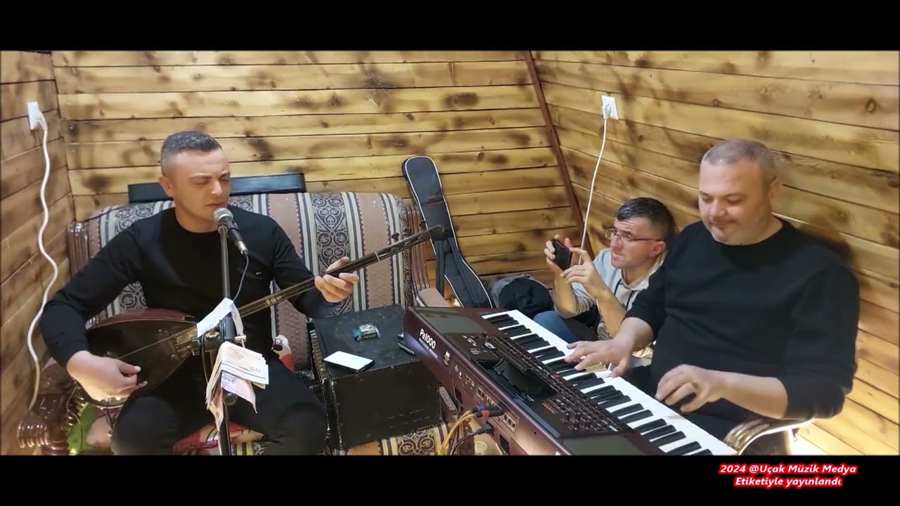 Mustafa Ay Sen ağlama Senin kıymetini kimse bilemez