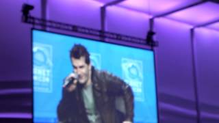 Sam Witwer And Laura Vandervoort Planet Comicon