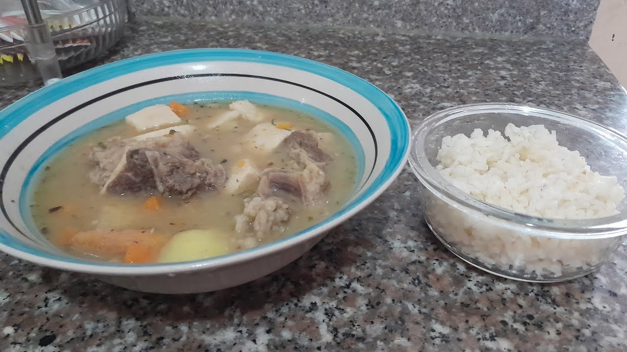 Sopa de costilla de res 