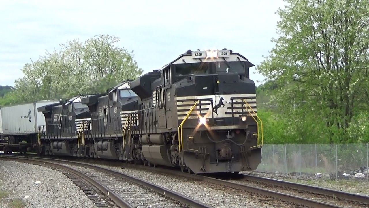 NS SD70ACe 1221 w/ Nice K5LLA Leads Z-Train 202 on 4/17/21