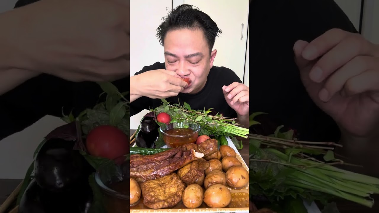 Mukbang ké thịt kho trứng