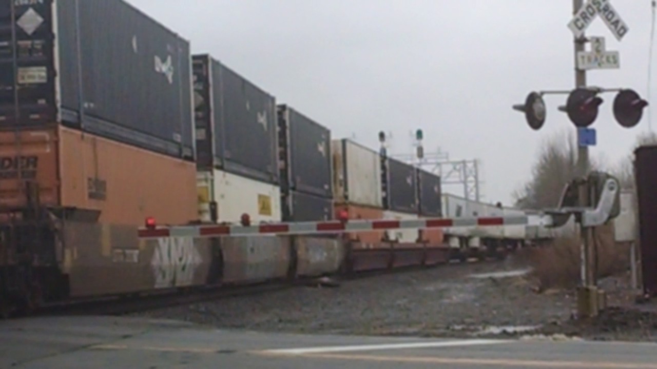 Csx Q017 Westbound Coming Off The Westshore At Attridge Road Milepost