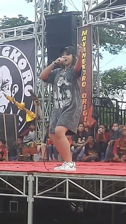 Niken Salindri mangku purel #wonderfulindonesia #kediri #nikensalindri #mayangkoro_original
