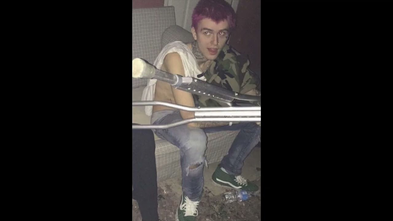 che bleood lil peep sample type beat (@nomiraymember)