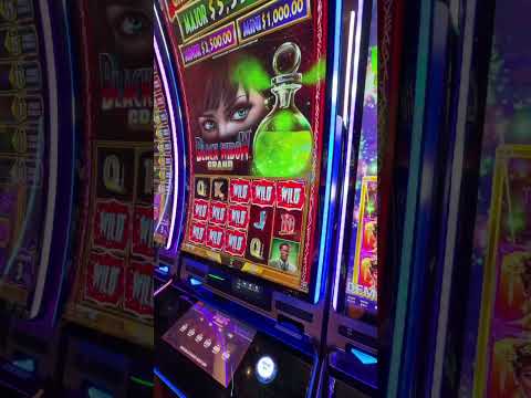 Black Widow HAYWIRE goes off! #slots #casino #vegas