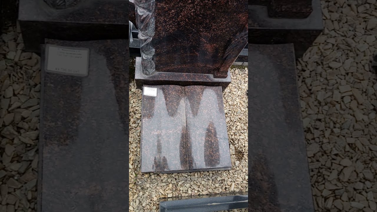 Памятник книга из гранита, свиток из гранита на могилу