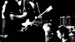 Terror :: Never Alone