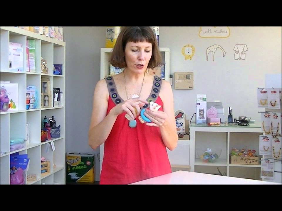 Hello Charlie presents Sophie Giraffe Bath Toys