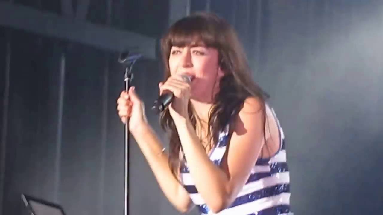 Fête de la musique 2012- Nolwenn Leroy- La jument de Michao - YouTube