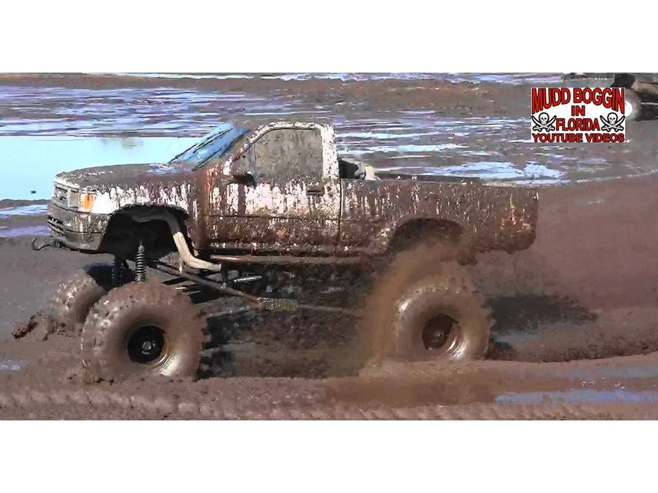 mud racing cars V8 Yota on Boggers Givin' Some Skinny Pedal.