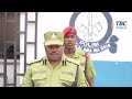WATU 200+ WAZUIA GARI LA POLISI MORO ILI WAWASHAMBULIE WATUHUMIWA KWENYE GARI, KAMANDA AFUNGUKA