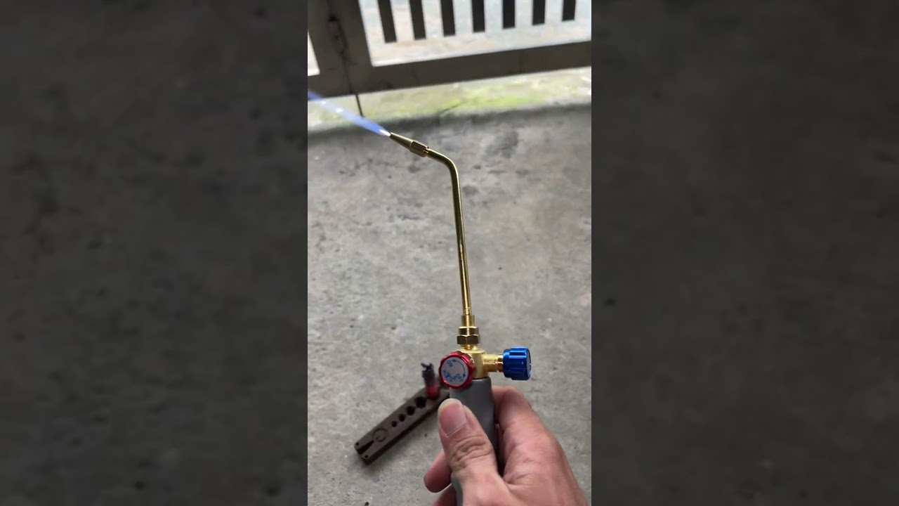 Test đèn hàn trước khi gửi cho atrai chuyên làm tủ cần tia nhỏ