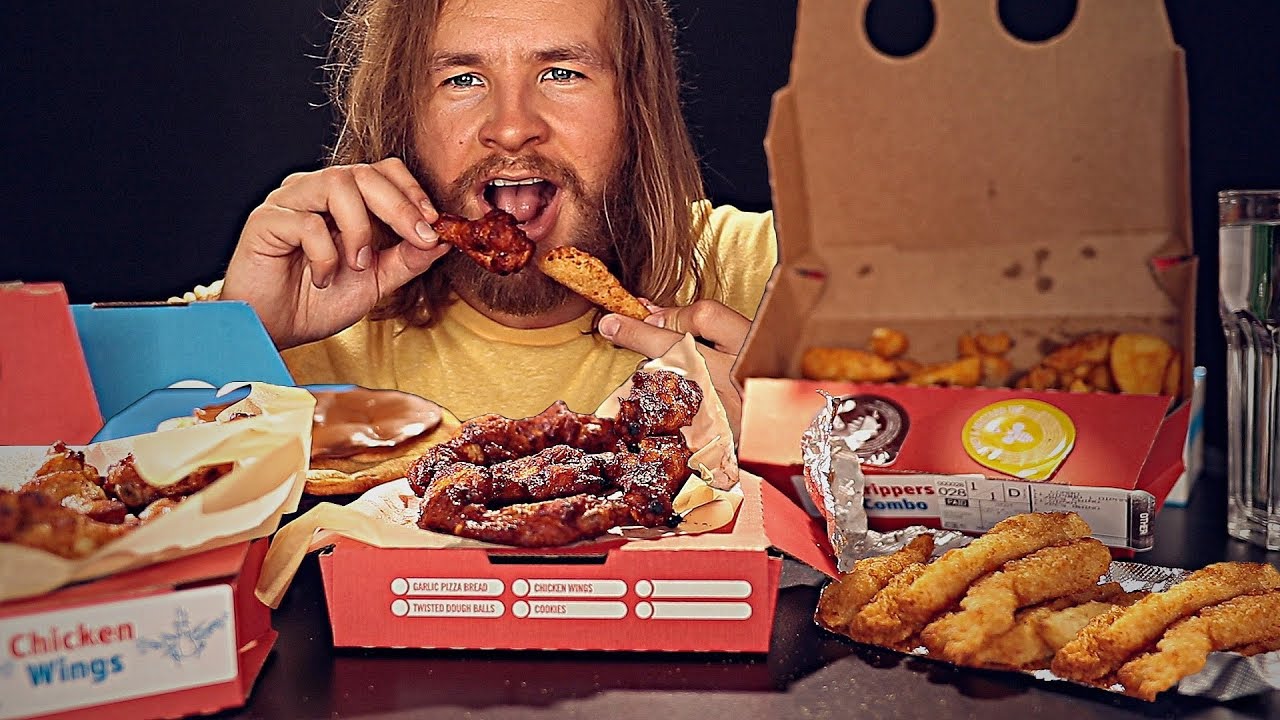 EATING a Domino's Sticky Chicken Feast [ASMR]