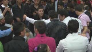 Grup Guzeller 2002 Yan Baglama Emine & Gazi Aksaray Dugunu 24.01.2010