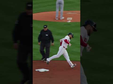 Those Willson bat flips 😮‍💨