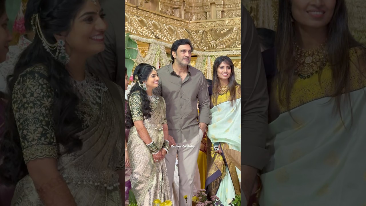 పెళ్లిలో ఫోటో అడగంగానే Photo ఇచ్చిన Actor Ajay With Wife at Wedding in Hyderabad