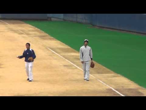 2012/01/15 中日合同自主トレ 英智 吉川大幾 キャッチボール
