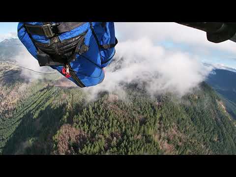 Hang gliding surfs a beautiful glory cloud at Dog Mt (Glenoma, WA) 01/23/21