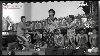 Mundur Alon Alon Mergo Wegah Kelon Cak Percil