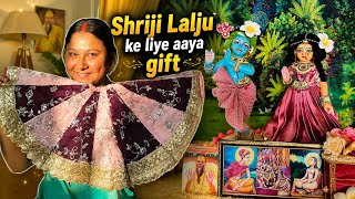 Shriji Lalju ke liye aaya gift🥰🥰 #krishnadevotee7 #laddugopal #radheradhe #vrindavandham #barsana 