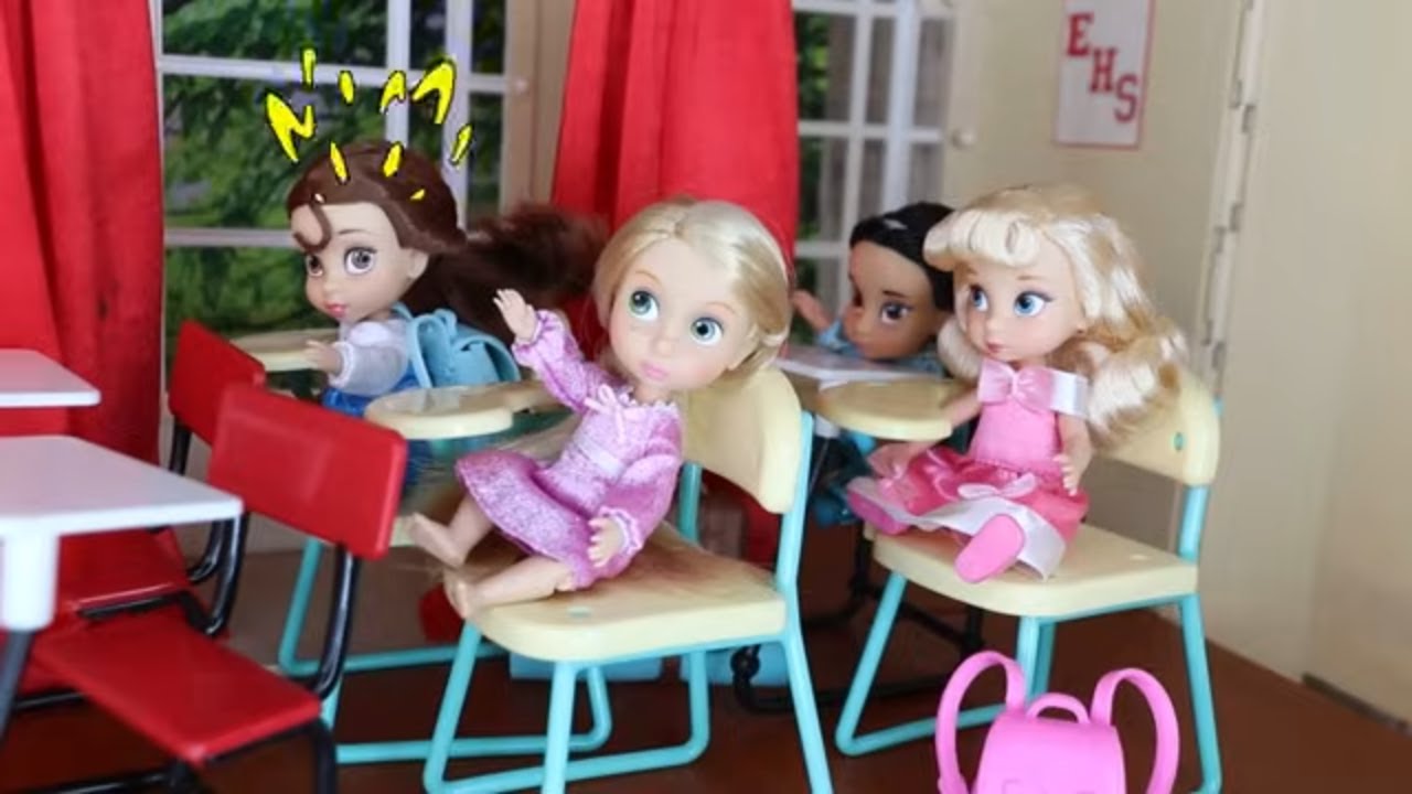 How to Identify an Antique v. Reproduction Doll | Who Knew