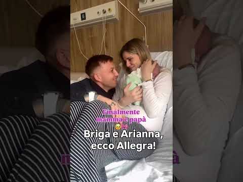 Video Briga papà! Ecco la piccola Allegra con Arianna Montefiori