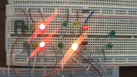 4 semaforos controlados con pic16f887