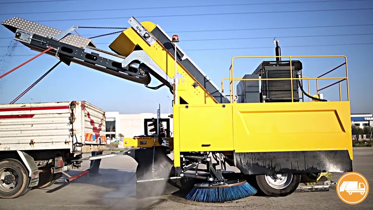 balayeuse tractable كناسة قابلة للجر 