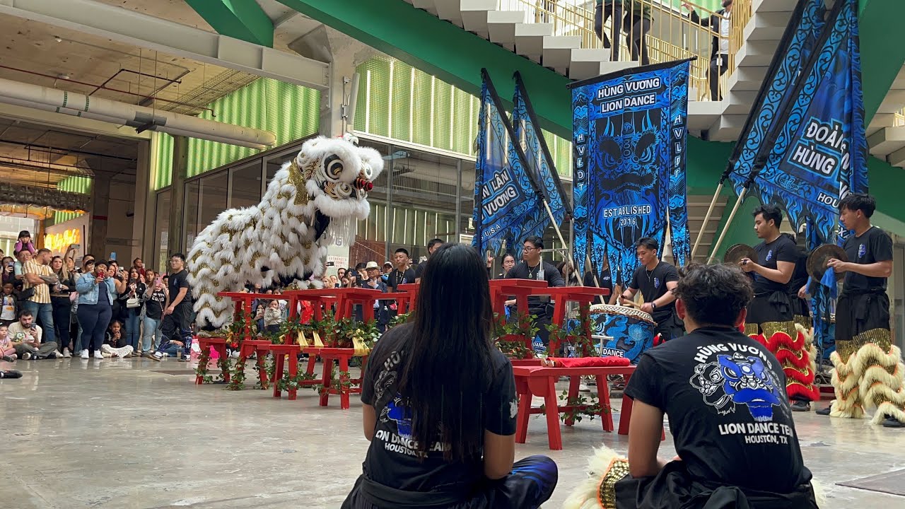 Hung Vuong Lion Dance show at POST Houston 2023