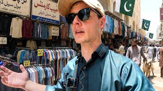 Foreigner Dresses Like a LOCAL in Pakistan