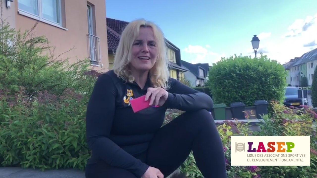 Tik Tak Toe Lasep Cool A Flott Och Doheem Fir Jiddereen Youtube