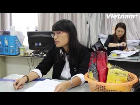 Video Cây cảnh, thảm cỏ cháy bất thường trên địa bàn Hà Nội - youtube