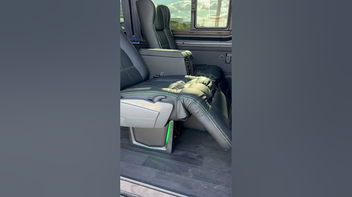 Mercedes Benz Sprinter Luxo 2023 disponível em Brasília. Reservas: (61) 98411-7534