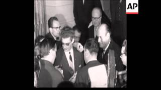 SYND 4 1 68 KATZENBACH MEETS BOEYNANTS