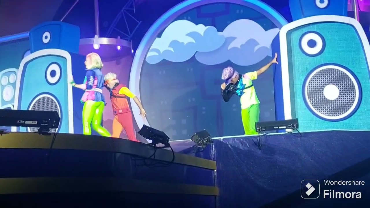 O ritmo dos trolls no @BetoCarreroWorldBR(parte 1)