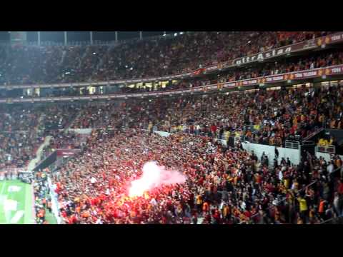 Galatasaray-fb (World Decibel Record 131.76 dB) [HD]