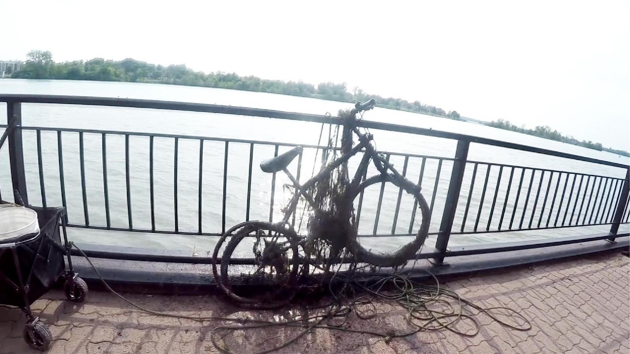 Magnet Fishing Out Old Heavy Bike @gotgreenmagnetfishing