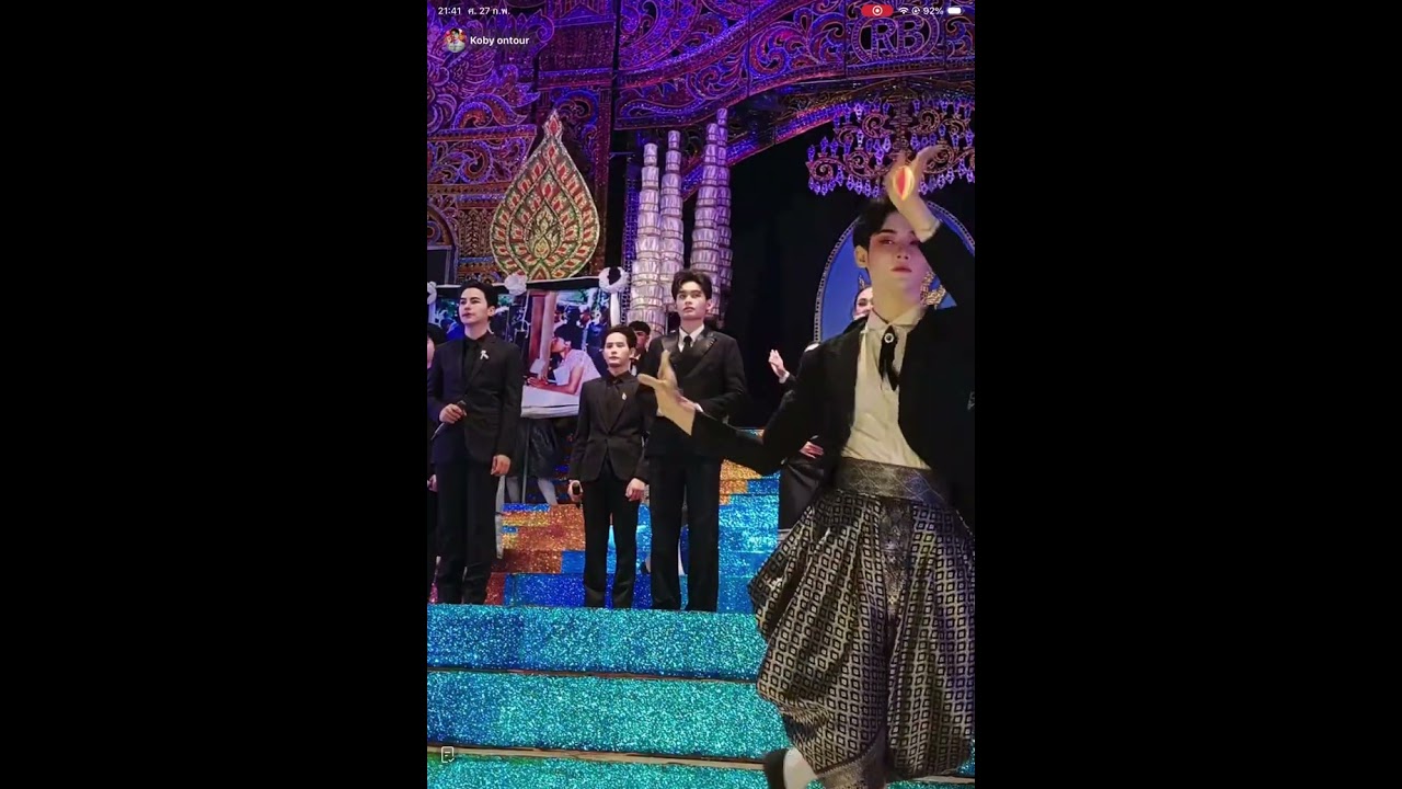 โชว์ใหญ่!! ระเบียบวาทะศิลป์ น้อมส่งเสด็จสู่สวรรค์คาลัย พระ พันปีหลวง ￼