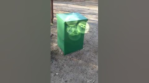 This Garbage Can has been infected by VIRUS!!