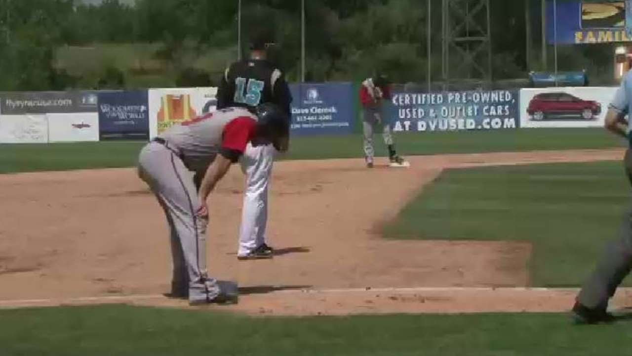 Edward Salcedo doubles for the G-Braves