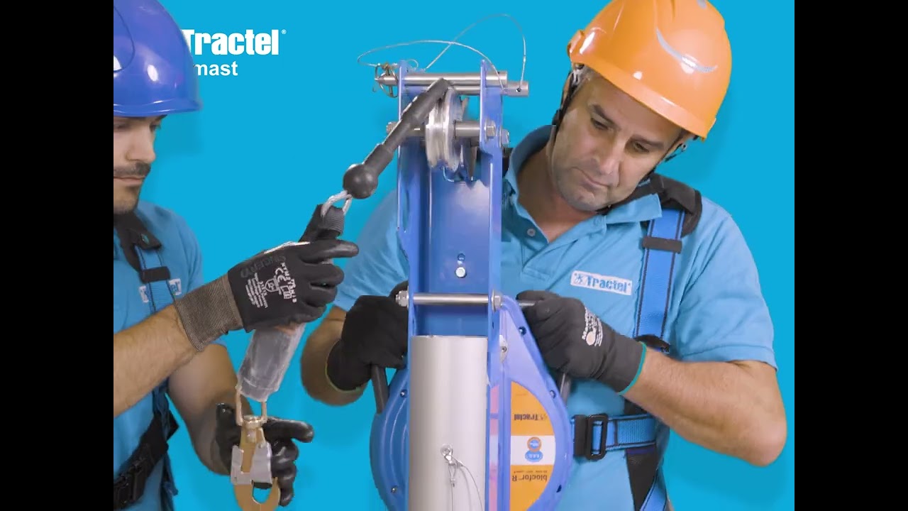 Tractel Davimast with Blocfor 20R/30R rescue winch.