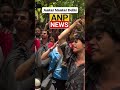 दिल्ली में शिक्षा सिस्टम को लेकर प्रदर्शन | सरकार पर तीखा हमला