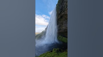 Thumbnail of Seljalandsfoss waterfall (Iceland)