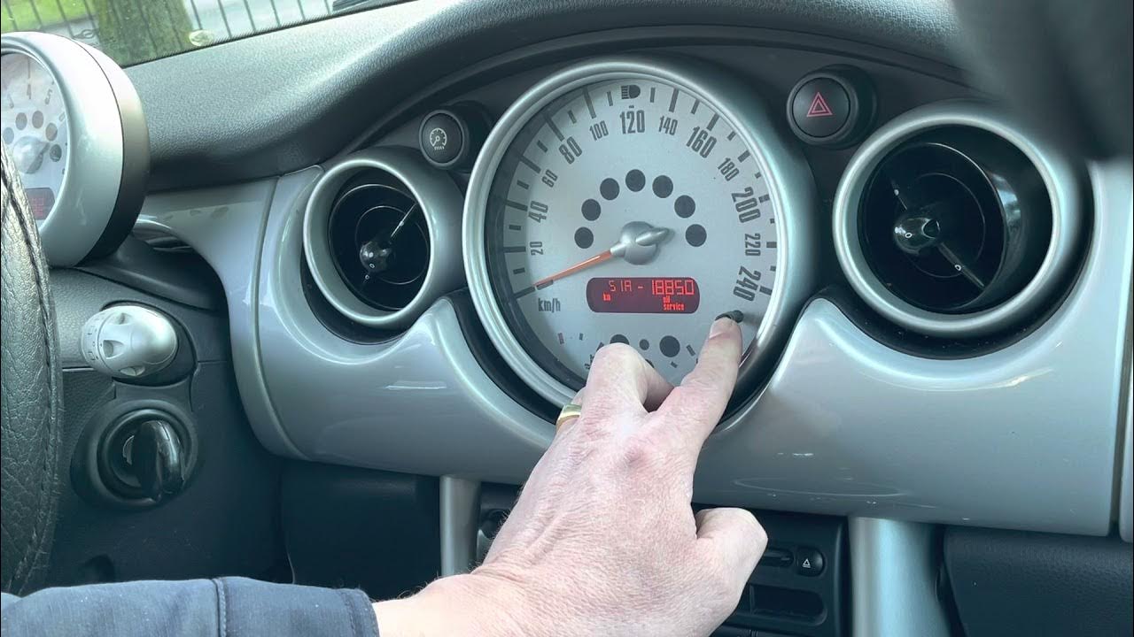 Mini Cooper R50 service light reset (20012006) YouTube