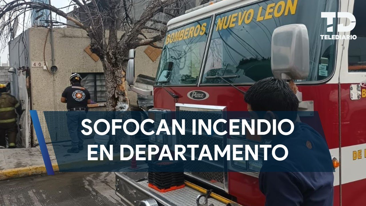 Authorities extinguish a fire in an apartment in the Independencia neighborhood of Monterrey.