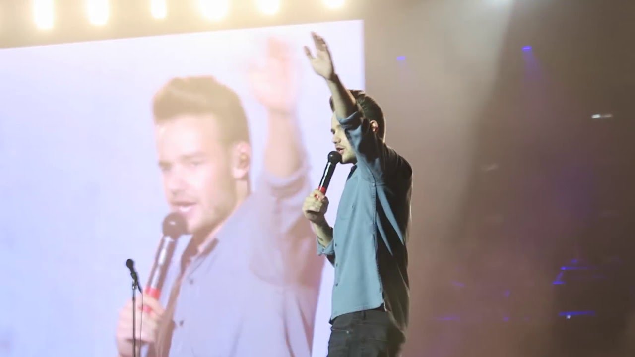 Liam reading signs and someone asks for a Harry messy bun - o2 London, OTRA 28.09.15