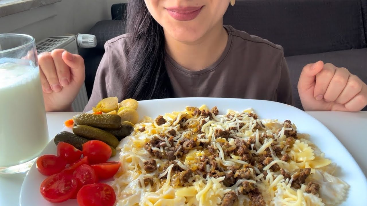#mukbang #asmr Schmetterlingsnudeln mit gebratenem Fleisch🥰